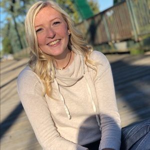 Meet your Posher, Bethney